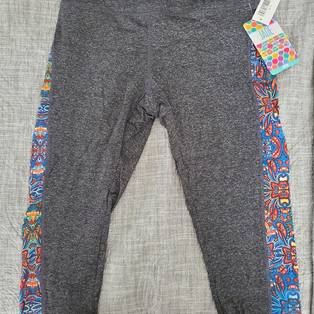 NWT Lularoe Jade capri